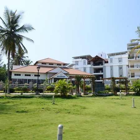 Apoorva Resorts Davanagere Exteriör bild