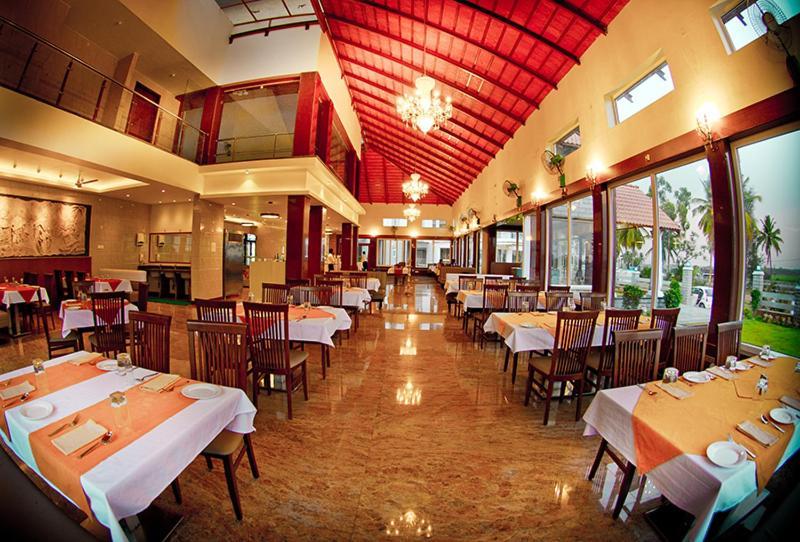 Apoorva Resorts Davanagere Exteriör bild