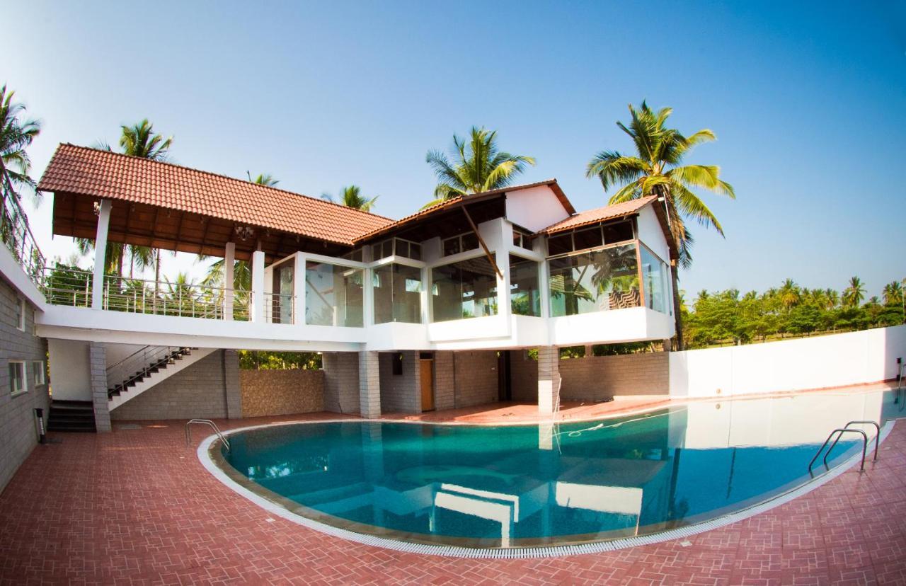 Apoorva Resorts Davanagere Exteriör bild